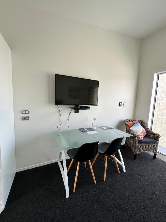 Carters By The Sea Motel Carters Beach Екстериор снимка