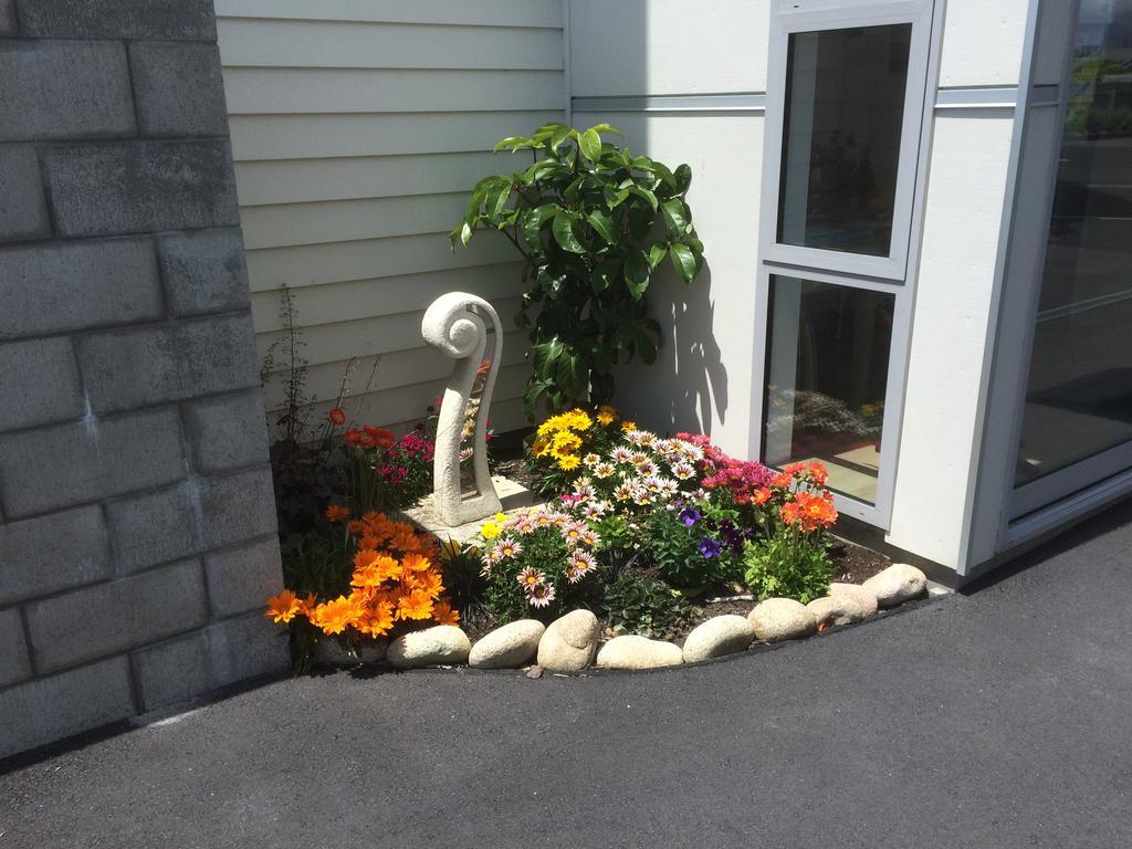 Carters By The Sea Motel Carters Beach Екстериор снимка
