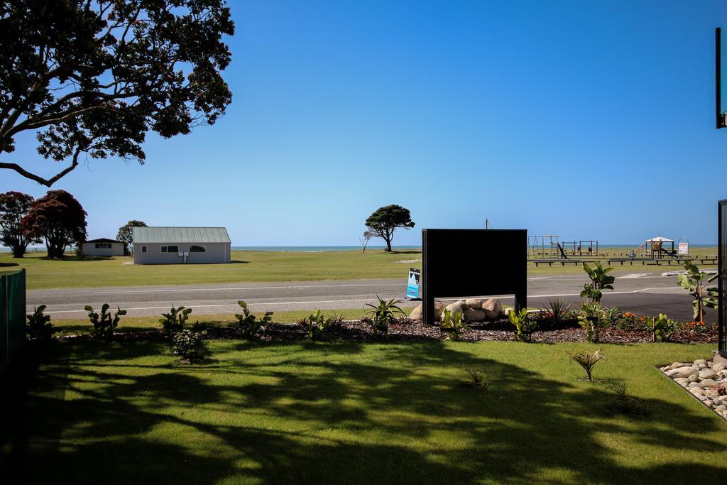 Carters By The Sea Motel Carters Beach Екстериор снимка